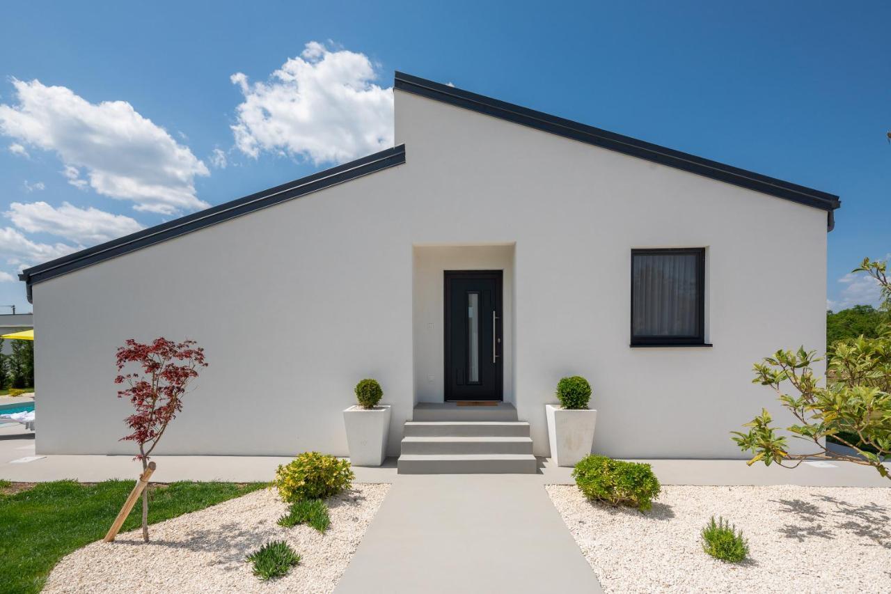 Bandelli Villas Oklaj Exterior photo