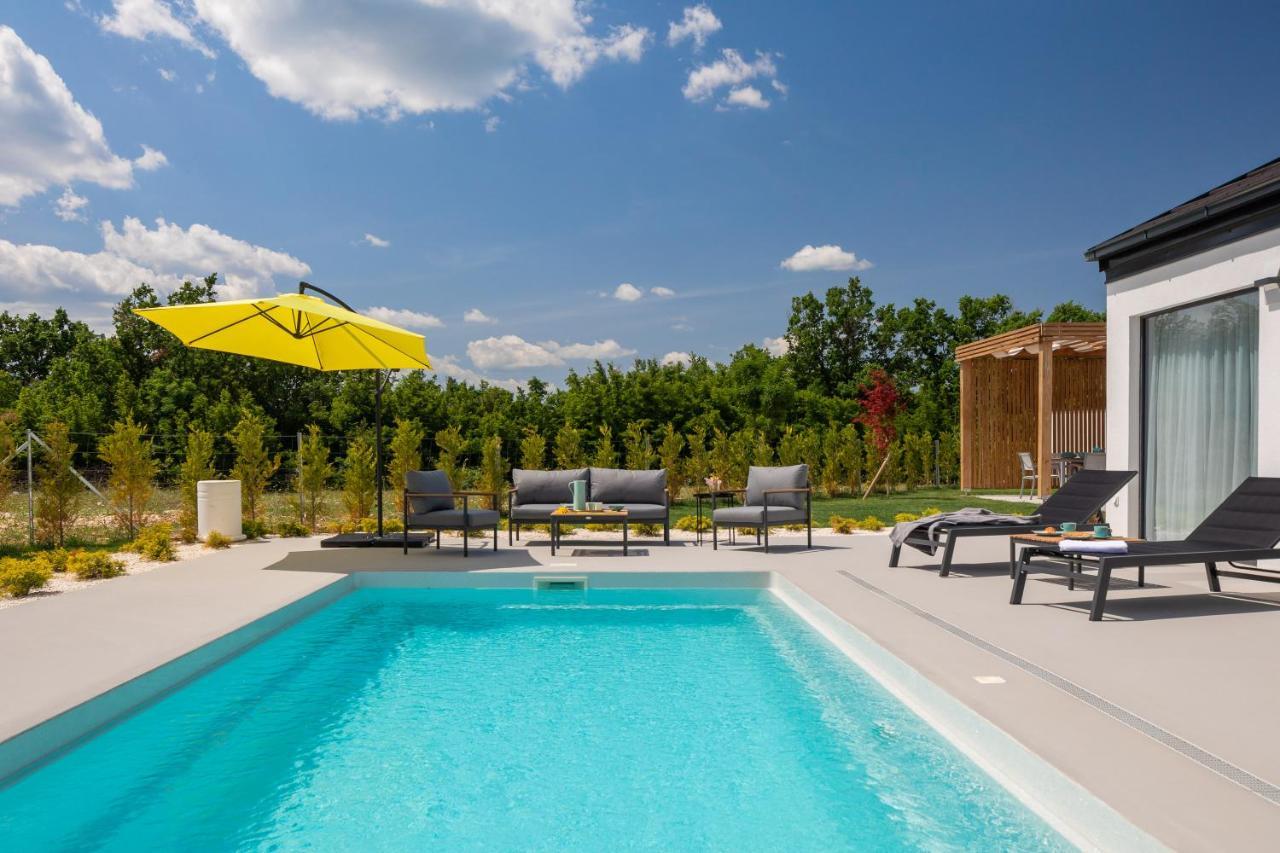 Bandelli Villas Oklaj Exterior photo