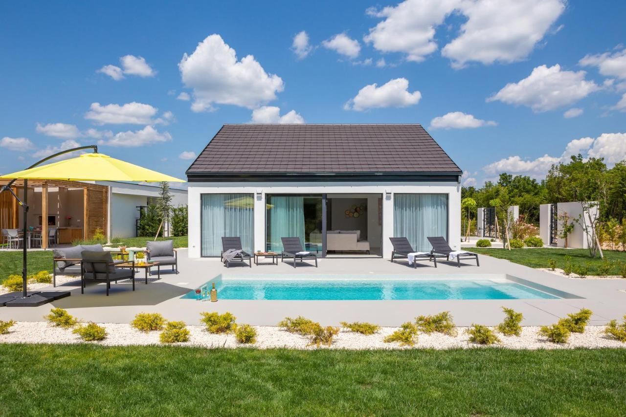 Bandelli Villas Oklaj Exterior photo