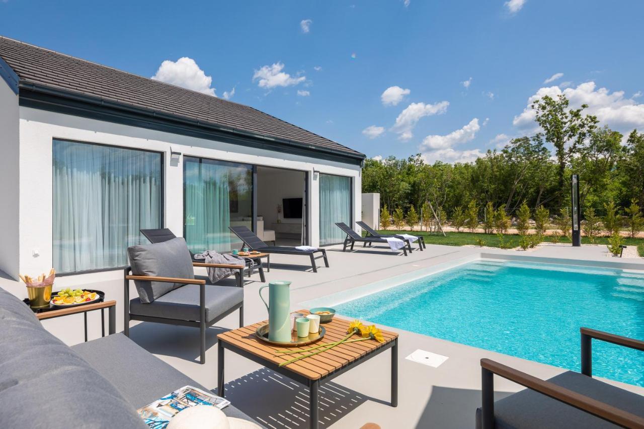 Bandelli Villas Oklaj Exterior photo