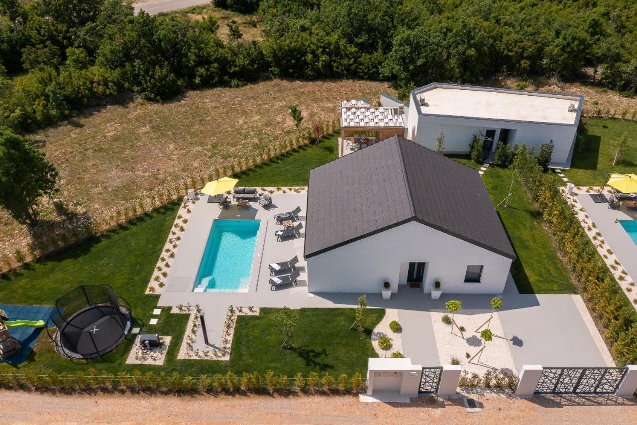 Bandelli Villas Oklaj Exterior photo
